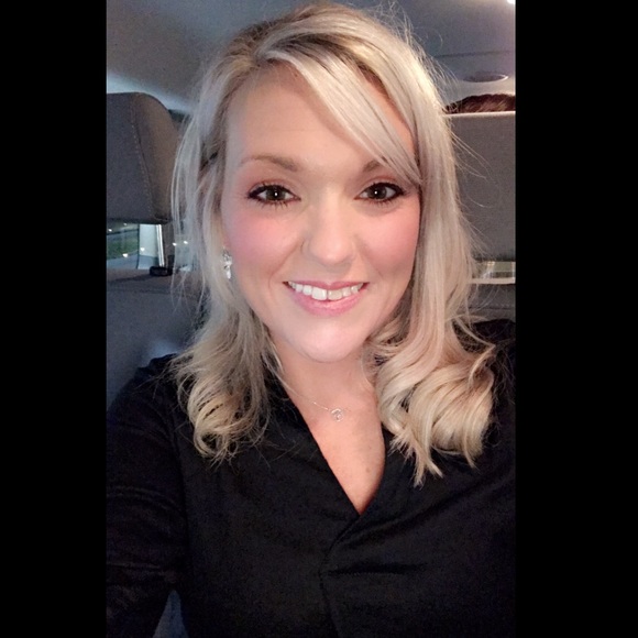 Meet your Posher, Alexandria - Picture 1 of 1